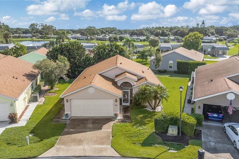 Villa ou maison à vendre à New Port Richey, Floride: 3 chambres, 149.2 m2 № 2323138 - photo 2
