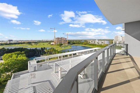 Condo in Hallandale Beach, Florida, 2 bedrooms  № 1974196 - photo 23