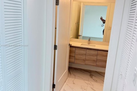 Condominio en alquiler en Davie, Florida, 1 dormitorio, 58.9 m2 № 1947649 - foto 9