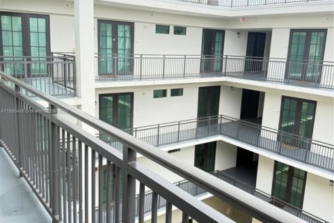 Condominio en alquiler en Davie, Florida, 1 dormitorio, 58.9 m2 № 1947649 - foto 12