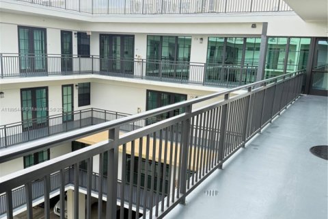 Condominio en alquiler en Davie, Florida, 1 dormitorio, 58.9 m2 № 1947649 - foto 13