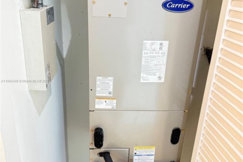 Condominio en alquiler en Davie, Florida, 1 dormitorio, 58.9 m2 № 1947649 - foto 11