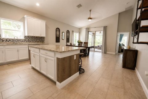 Villa ou maison à vendre à Saint Cloud, Floride: 4 chambres, 191.75 m2 № 2224764 - photo 14
