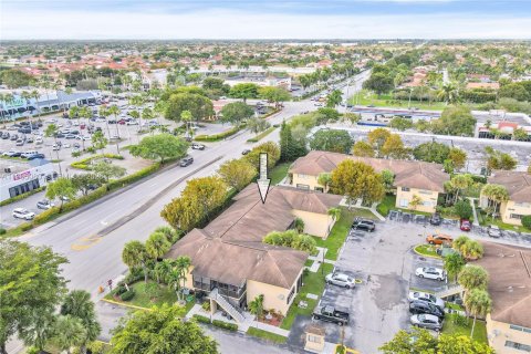 Apartamento en alquiler en Miami, Florida, 2 dormitorios, 76.64 m2 № 2026382 - foto 4