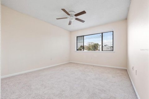Condo in Orlando, Florida, 2 bedrooms  № 2097713 - photo 9