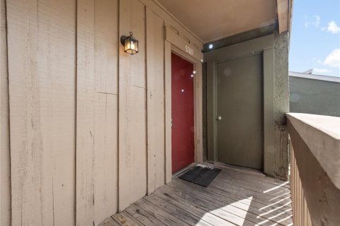 Condo in Orlando, Florida, 2 bedrooms  № 2097713 - photo 17