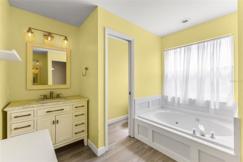 House in Bradenton, Florida 4 bedrooms, 248.14 sq.m. № 1835754 - photo 29