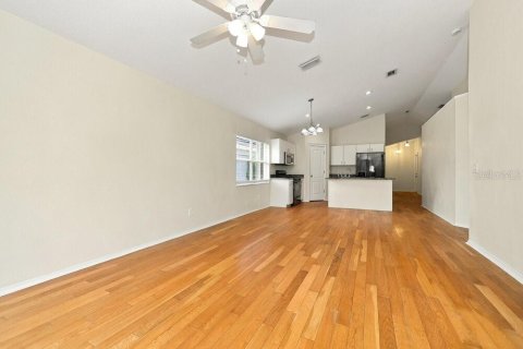 Villa ou maison à louer à Apollo Beach, Floride: 3 chambres, 122.72 m2 № 2408093 - photo 3