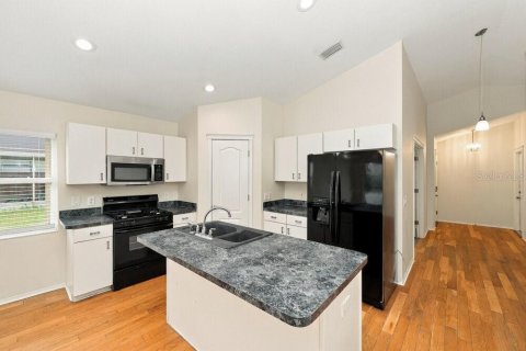 Villa ou maison à louer à Apollo Beach, Floride: 3 chambres, 122.72 m2 № 2408093 - photo 6