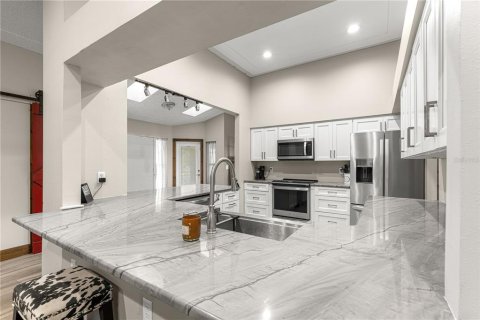 House in Ocala, Florida 4 bedrooms, 242.66 sq.m. № 1885510 - photo 9