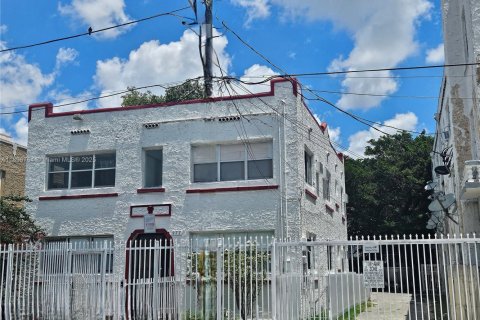 Снять в аренду виллу или дом в Майами, Флорида 2 спальни, 72м2, № 1948385 - фото 13