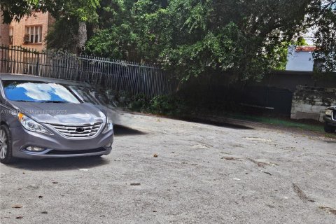 Снять в аренду виллу или дом в Майами, Флорида 2 спальни, 72м2, № 1948385 - фото 15