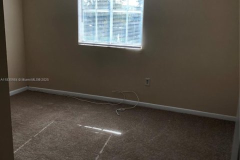 Condominio en venta en Hialeah, Florida, 2 dormitorios, 96.71 m2 № 1957701 - foto 10