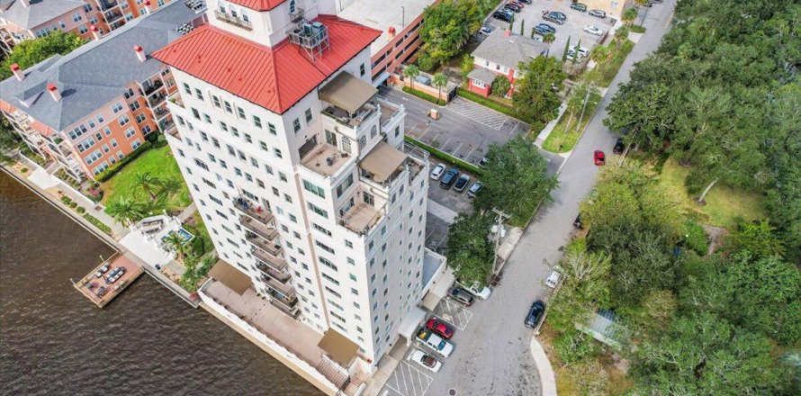 Condo in Jacksonville, Florida, 1 bedroom № 820682