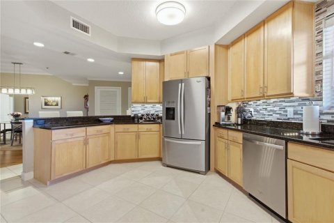 Copropriété à vendre à Saint Petersburg, Floride: 3 chambres, 203.18 m2 № 2135184 - photo 19