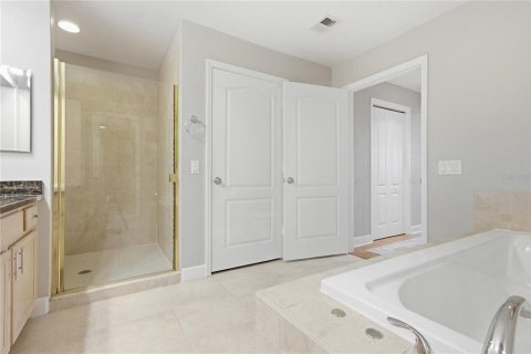 Copropriété à vendre à Saint Petersburg, Floride: 3 chambres, 203.18 m2 № 2135184 - photo 30