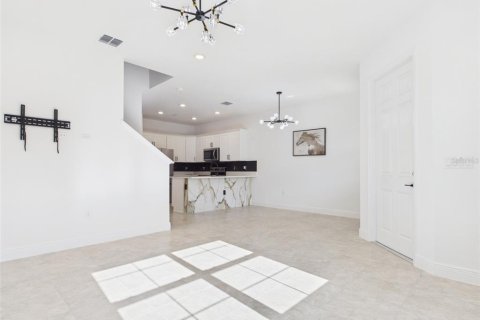 House in Ocala, Florida 3 bedrooms, 144.09 sq.m. № 2234673 - photo 6