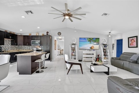 Villa ou maison à vendre à LaBelle, Floride: 3 chambres, 139.54 m2 № 2040915 - photo 10