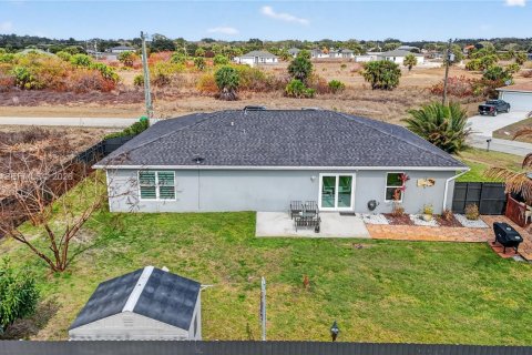 Villa ou maison à vendre à LaBelle, Floride: 3 chambres, 139.54 m2 № 2040915 - photo 23