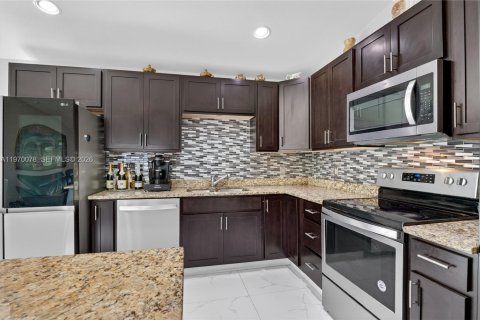 Villa ou maison à vendre à LaBelle, Floride: 3 chambres, 139.54 m2 № 2040915 - photo 8