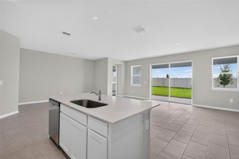 Casa en venta en Dade City, Florida, 3 dormitorios, 186.27 m2 № 2347498 - foto 9