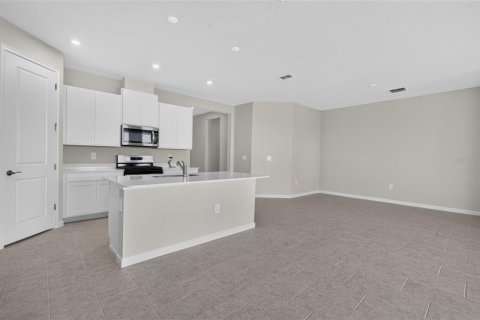 Casa en venta en Dade City, Florida, 3 dormitorios, 186.27 m2 № 2347498 - foto 6