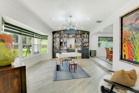 House in Wellington, Florida 4 bedrooms, 243.68 sq.m. № 2339944 - photo 3