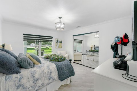 House in Wellington, Florida 4 bedrooms, 243.68 sq.m. № 2339944 - photo 22