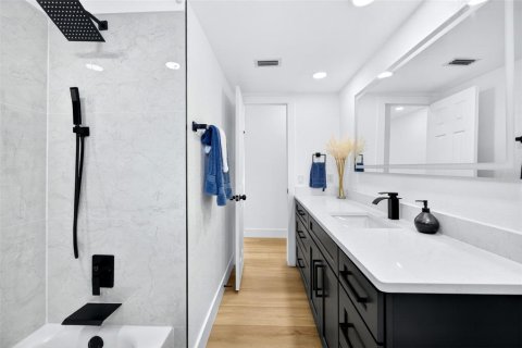 Villa ou maison à louer à Tampa, Floride: 3 chambres, 180.97 m2 № 2419112 - photo 30