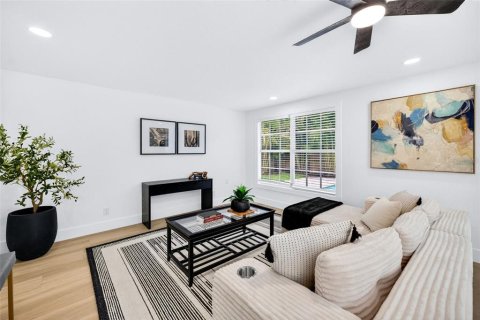 Villa ou maison à louer à Tampa, Floride: 3 chambres, 180.97 m2 № 2419112 - photo 22