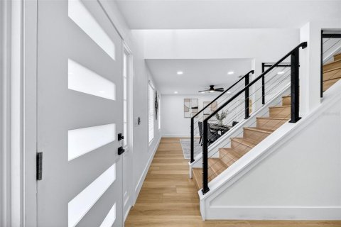 Villa ou maison à louer à Tampa, Floride: 3 chambres, 180.97 m2 № 2419112 - photo 10