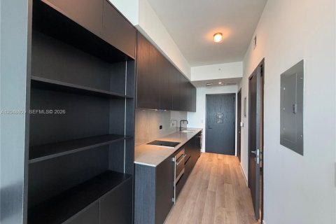 Copropriété à vendre à Miami, Floride: 31.22 m2 № 2145883 - photo 2