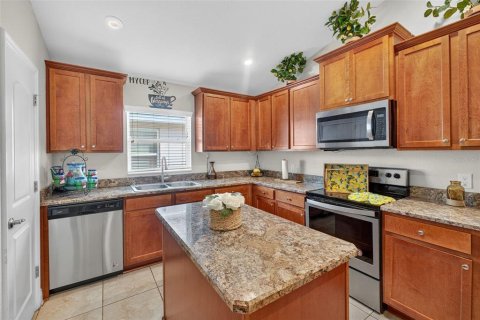Villa ou maison à vendre à Davenport, Floride: 4 chambres, 209.68 m2 № 2215898 - photo 3