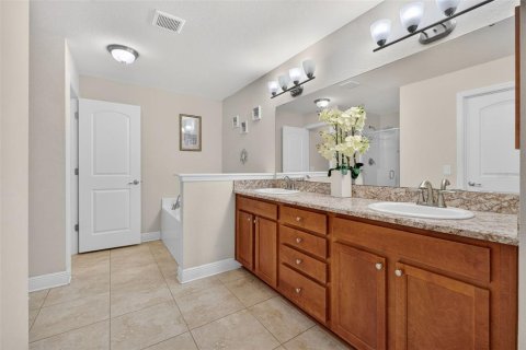 Villa ou maison à vendre à Davenport, Floride: 4 chambres, 209.68 m2 № 2215898 - photo 9