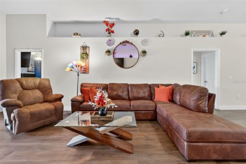 Villa ou maison à vendre à Davenport, Floride: 4 chambres, 209.68 m2 № 2215898 - photo 5