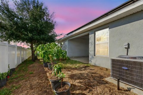 Villa ou maison à vendre à Davenport, Floride: 4 chambres, 209.68 m2 № 2215898 - photo 22