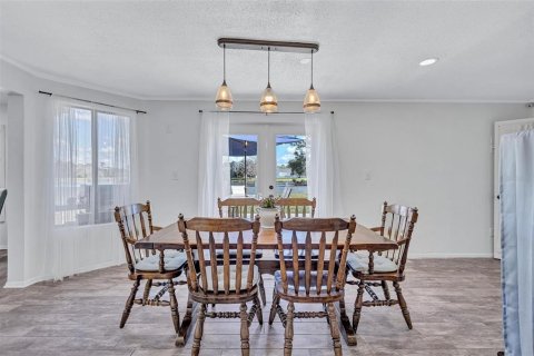 Villa ou maison à louer à New Port Richey, Floride: 3 chambres, 191.1 m2 № 2411390 - photo 27