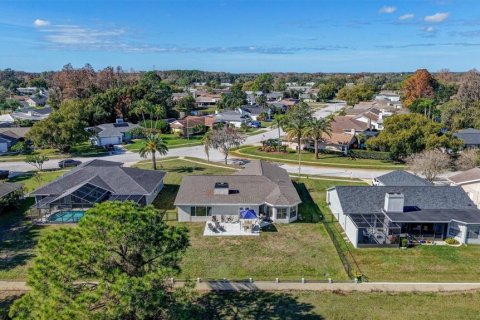 Villa ou maison à louer à New Port Richey, Floride: 3 chambres, 191.1 m2 № 2411390 - photo 6