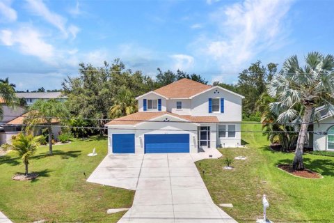 House in Punta Gorda, Florida 4 bedrooms, 301.65 sq.m. № 1801915 - photo 1