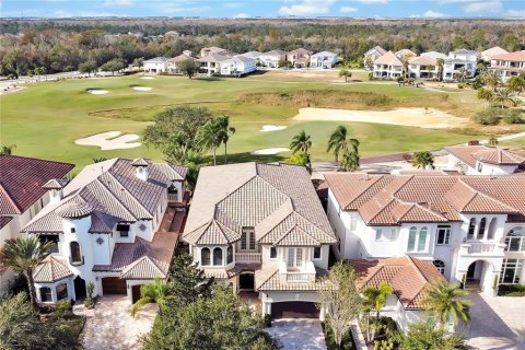 House in Four Corners, Florida 5 bedrooms, 494.61 sq.m. № 2212722 - photo 2