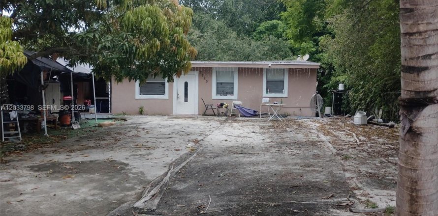 Villa ou maison à Miami, Floride 1 chambre, 118.36 m2 № 2145771