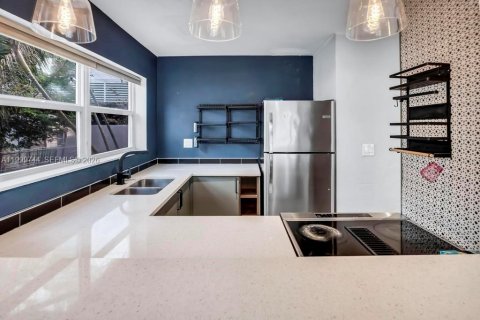 Снять в аренду виллу или дом в Холливуд, Флорида 2 спальни, 100.33м2, № 2064847 - фото 4