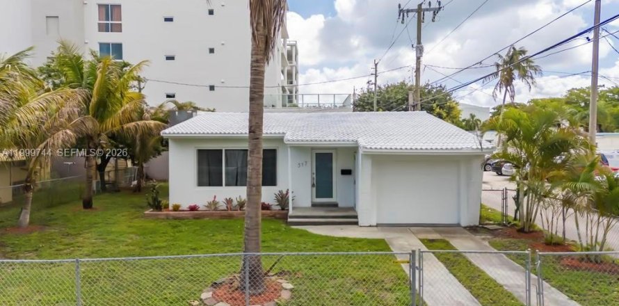 Дом в Холливуд, Флорида 2 спальни, 100.33м2 № 2064847