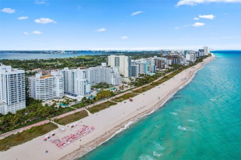 Condominio en venta en Miami Beach, Florida, 2 dormitorios, 163.23 m2 № 2030976 - foto 29