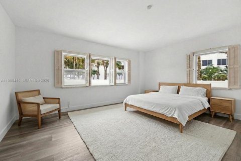Condominio en venta en Miami Beach, Florida, 2 dormitorios, 163.23 m2 № 2030976 - foto 14