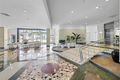Condominio en venta en Miami Beach, Florida, 2 dormitorios, 163.23 m2 № 2030976 - foto 19
