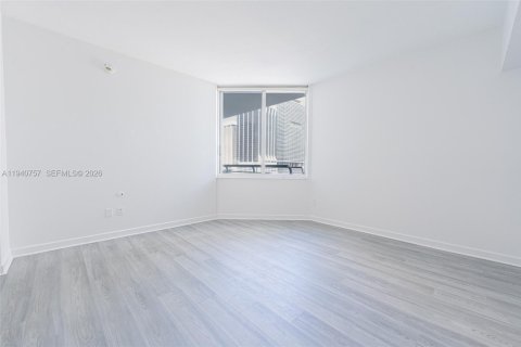 Condo in Miami, Florida, 2 bedrooms  № 2052775 - photo 15