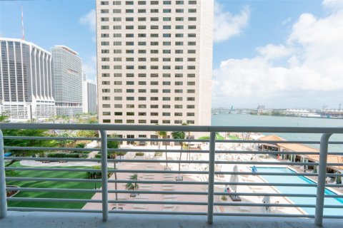 Condo in Miami, Florida, 2 bedrooms  № 2052775 - photo 4