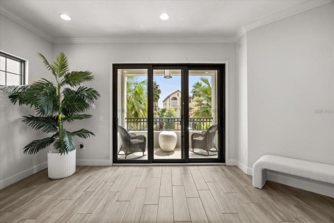 Casa en alquiler en Orlando, Florida, 4 dormitorios, 323.39 m2 № 1904428 - foto 6