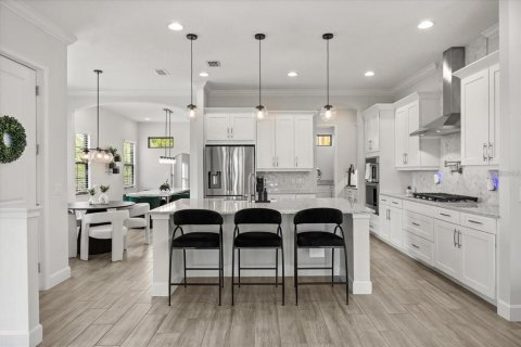 Casa en alquiler en Orlando, Florida, 4 dormitorios, 323.39 m2 № 1904428 - foto 10